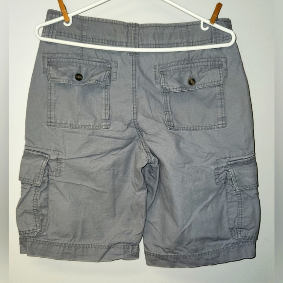 Mossimo Cargo Sharts - Men's Size 30 - Picture 3 of 4